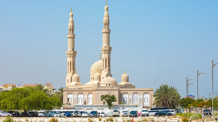 Exploring Dubai’s Mosques