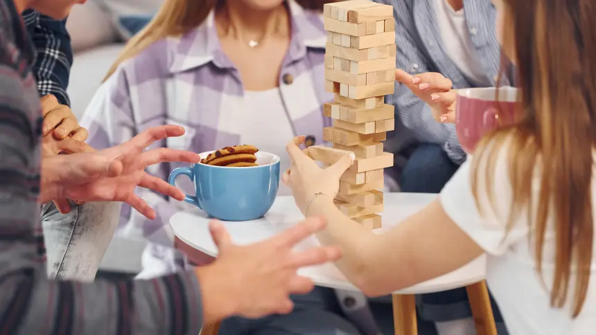 Quiz Events in Dubai Cafes