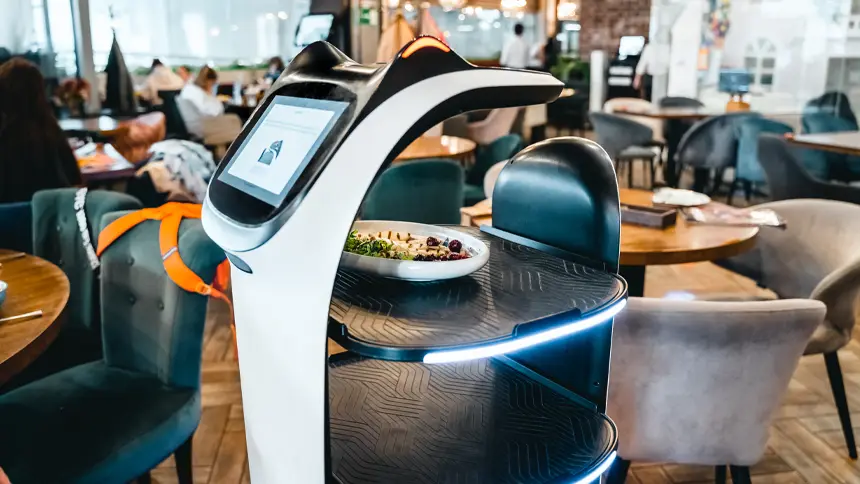AI and Robotics in UAE Restaurants